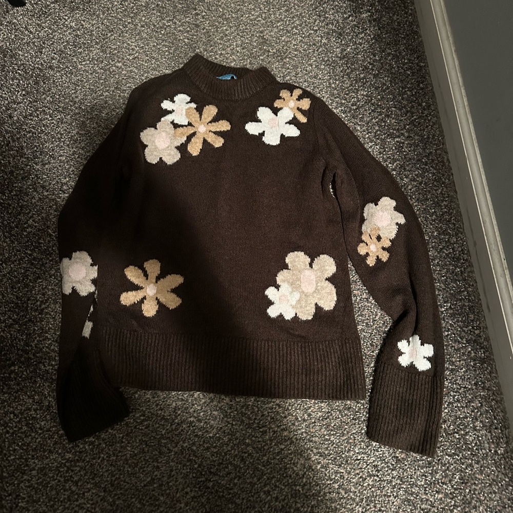 Xtra Small sweater by CeCe